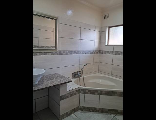 3 BEDROOM SIMPLEX SOLD IN BLUFF